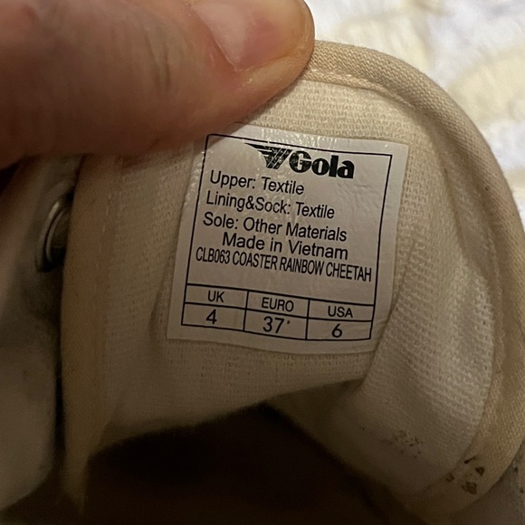 Gola faux fur with cheetah print and rainbow detail sneakers. Size 6 - Picture 9 of 11